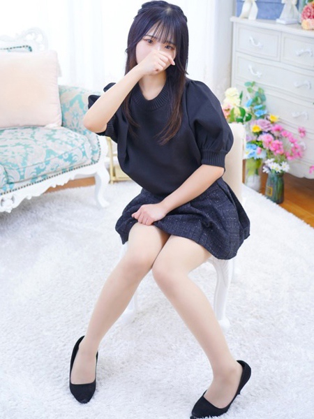 まいか(18) ヒルズスパ 梅田+ プラスの写真2枚目 (梅田発/性感エステ)