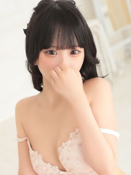 ゆら(18) ヒルズスパ 梅田+ プラスの写真1枚目 (梅田発/性感エステ)