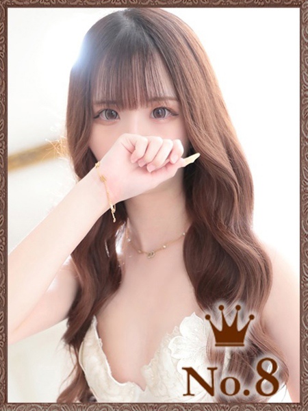 るな(18) ヒルズスパ 梅田+ プラスの写真1枚目 (梅田発/性感エステ)