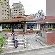 待ち合わせ場所 新開地(ロイヤルホスト前) 密着洗感ボディエステ神戸のフォト(小)