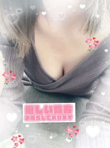 あゆみ(40) 奥さんの手の写真4枚目 (西中島発/人妻性感エステ)