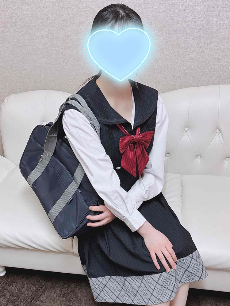 なつみ(19) Baby Cats ベビーキャッツの写真2枚目 (三宮/オナクラ)