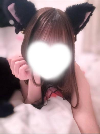 活動休止発表★おじさま史上過去最高か?!クラスで一番可愛いイケてる現役女子大生は穢れなき純潔ボディ★