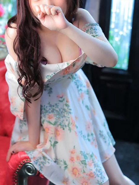 あかね(24) エステ・ティーク 梅田店の写真2枚目 (梅田発/泡洗体&どスケベ回春エステ)