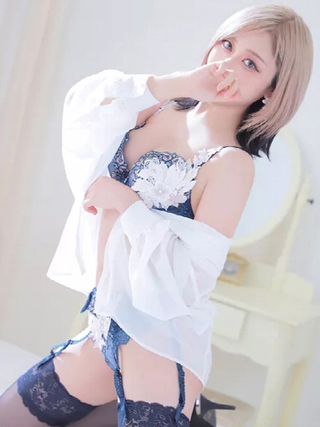 かなた(24) エステ・ティーク 梅田店の写真3枚目 (梅田発/泡洗体&どスケベ回春エステ)