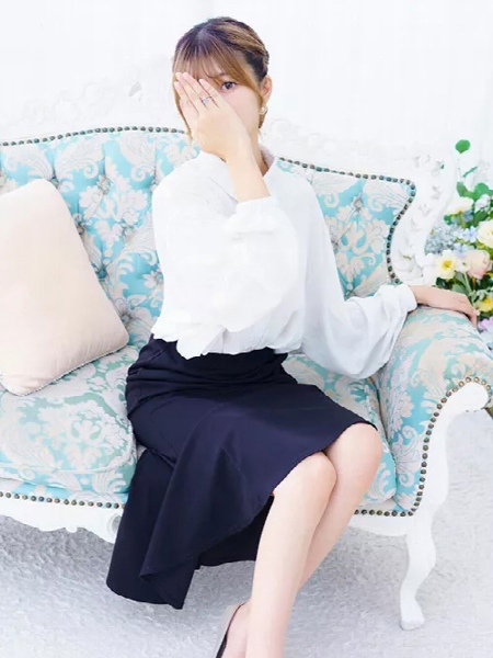 ましろ(20) エステ・ティーク 梅田店の写真3枚目 (梅田発/泡洗体&どスケベ回春エステ)