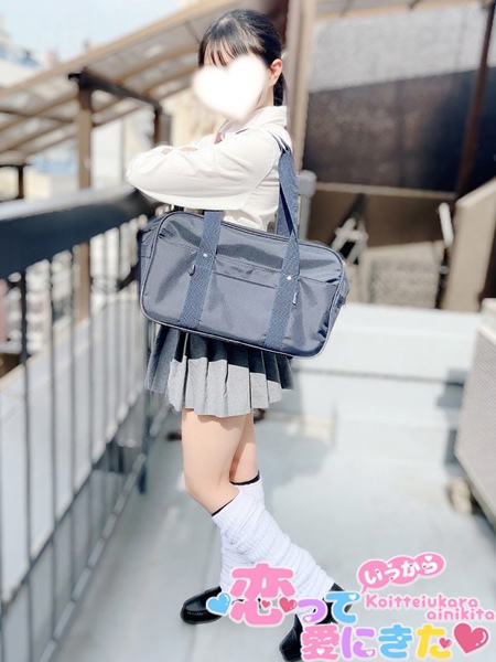 えなこ(18) 恋っていうから愛にきたの写真3枚目 (東梅田/オナクラ&添い寝店)