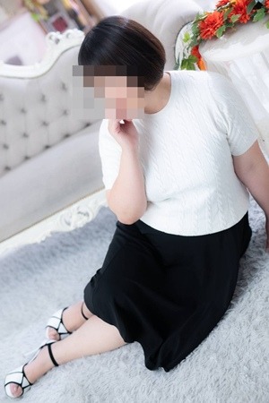 気配りと密なご奉仕「ひまわり」さん、今すぐご案内できます　本日最終18時受付まで