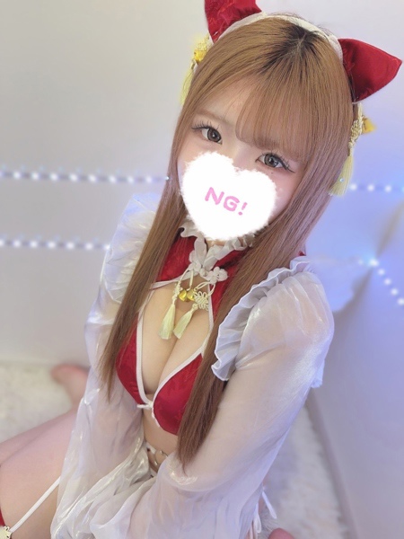 かすみ(18) コンカフェ×オナクラ あいこねくと 梅田店の写真2枚目 (梅田/オナクラ)