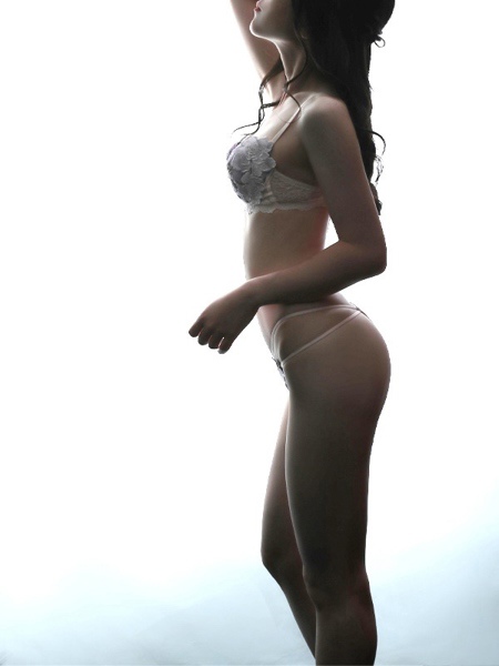 レナ(27) オペラ Opelaの写真4枚目 (大阪市発/派遣型性感エステ)