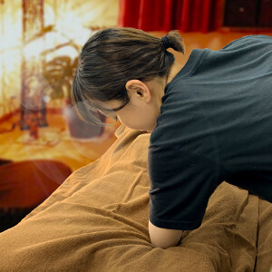 秋本 (28) 癒し本舗 大阪店