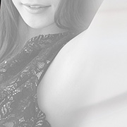 乳首責め ミセスの素肌エステのフォト(小)