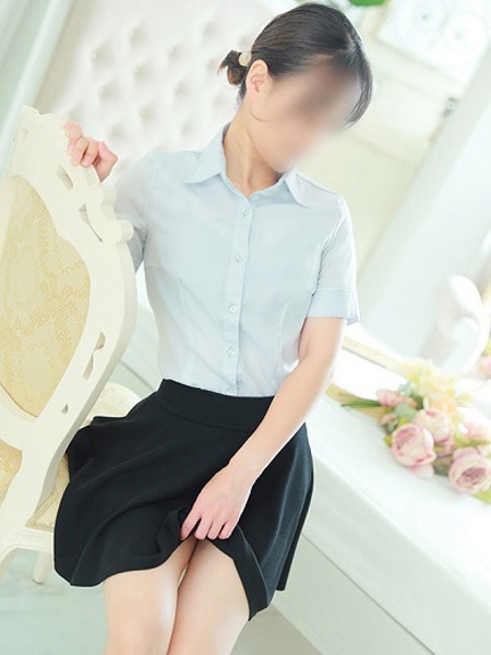 西崎 かなえ(30) NADIA ナディア 神戸店の写真2枚目 (神戸発/性感エステ)