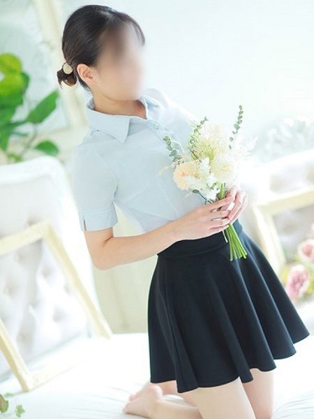 西崎 かなえ(30) NADIA ナディア 神戸店の写真4枚目 (神戸発/性感エステ)