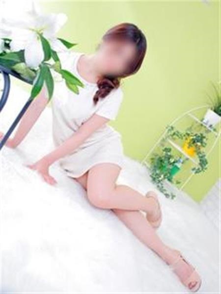 世莉奈(26) 姫路出張性感マッサージ エステ倶楽部の写真4枚目 (姫路発/性感エステ)