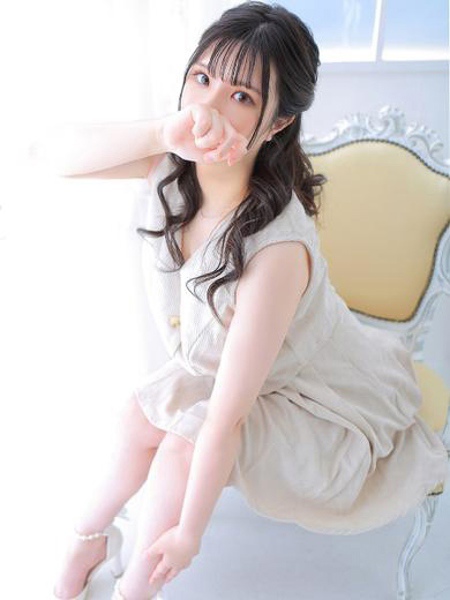 みく(24) Aroma Dione アロマディオーネ 大阪店の写真2枚目 (梅田発/高級性感エステ)